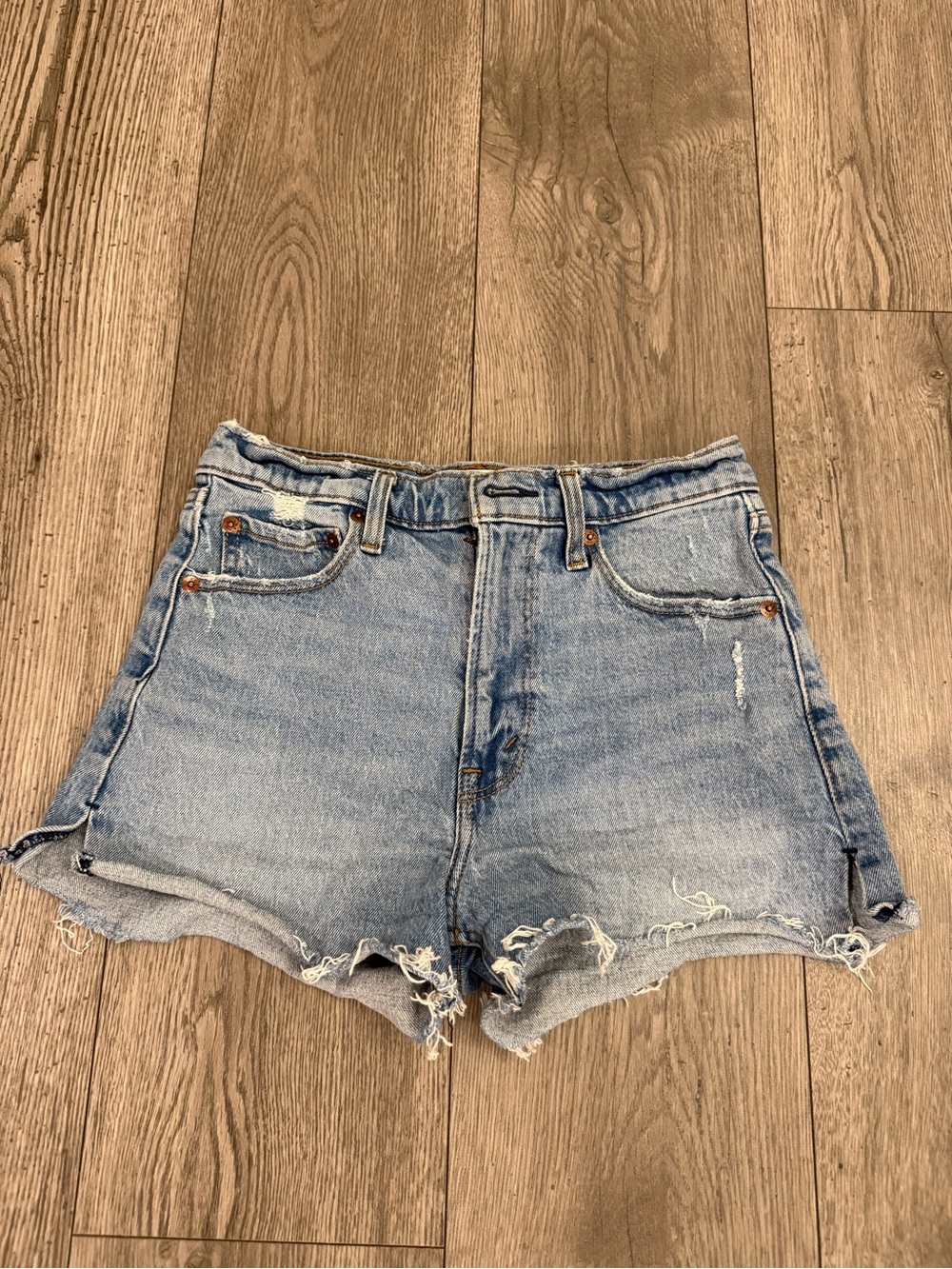 Abercrombie Fitch The Momshort High Rise Distressed Women’s 24 Denim Jean Short